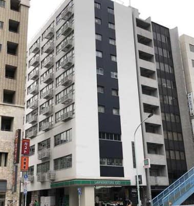 東京メトロ丸ノ内線「新宿御苑前」駅徒歩5分
